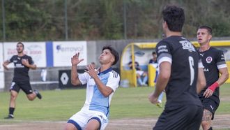 Partido entre la SD Compostela y la UD Ourense.