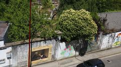 Excavadora en el interior del recinto del S�nchez Aguilera, en una imagen de ayer.