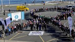 El ao pasado se form un lazo humano en la esplanada de Riazor con motivo del Da Internacional contra la Violencia Machista