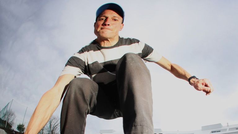 Manuel Eir�s, ANDAR POR LAS RAMAS. Comisario: �ngel Cervi�o.