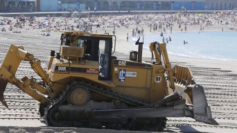 JORNADA DE PLAYA EN RIAZOR 