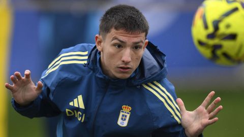 El centrocampista del Real Oviedo, Thiago Fern�ndez