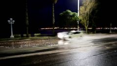 Las olas volvieron a invadir el paseo esta ma�ana