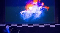 Stephen Hawking durante la charla en la que present� la misi�n para encontrar vida extraterrestre