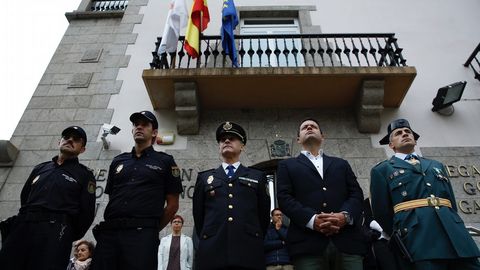 Concentracin delante de la Delegacin del Gobierno por los incendios forestales en Galicia 