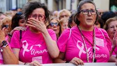 Concentración en Sevilla bajo el lema «Nuestra vida no puede esperar» para denunciar los problemas en el programa de cribado de cáncer de mama