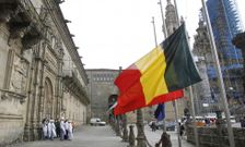 Peregrinos y vecinos acompa�aron a las autoridades en los actos celebrados en el Obradoiro. 