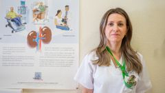 La enfermera de la unidad de di�lisis Marga �lvarez, en la consulta de enfermedad renal cr�nica avanzada (ERCA) de Pontevedra