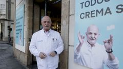 Cholo, un clsico de la plaza de Ourense, que hasta aparece en los carteles de la farmacia Tedn.