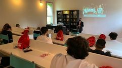 Un momento de la sesi�n formativa de Coca Cola en la escuela de hosteler�a de Rosende