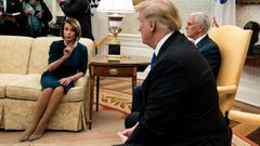 Nancy Pelosy junto a Donald Trump