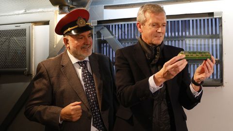 Alfonso Rueda, en un acto de la Asociaci�n de Amigos del Ferrocarril en Santiago para celebrar los 150 a�os del tren en Galicia.
