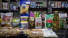 El salario m�nimo de 40.000 bol�vares (dos d�lares mensuales) no alcanza para comprar alimentos b�sicos en cualquier mercado de Caracas