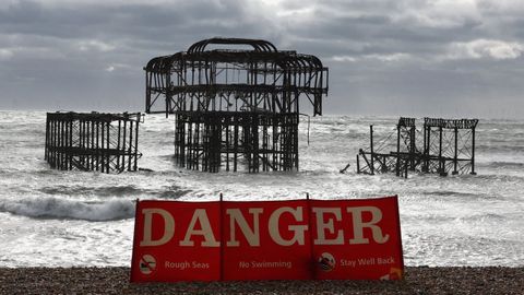 La estructura da�ada del West Pier de Brighton.