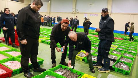 Otra escena de la subasta de merluza de volanta en Celeiro, el 5 de marzo del 2026.