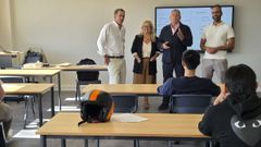 El alcalde de Sanxenxo, Telmo Mart�n, visita el centro socioeducativo As Lagoas, en Vilalonga al inicio del curso de FP Dual de Hosteler�a y Restauraci�n