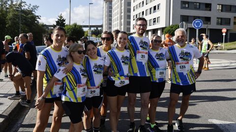 Una jornada de atletismo en A Valenz.Decenas de corredores participaron en la cita popular en el municipio de Barbads