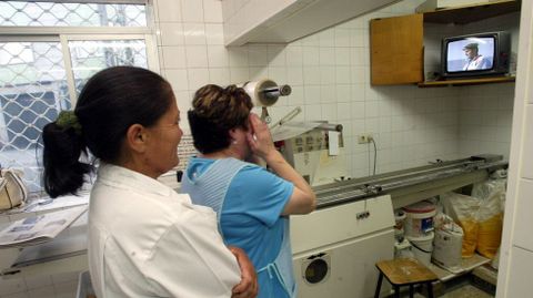 Emoci�n en la panader�a familiar cuando David Cal se colg� el oro de Atenas.