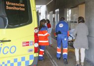 Imagen del acceso al servicio de Urgencias del hospital Marcide ayer por la ma�ana. 