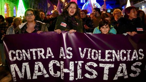 Los vigueses tambi�n salen a la calle para protestar por la violencia de g�nero 
