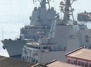 La �Crist�bal Col�n�, en primer t�rmino, junto con la F-101 en el Arsenal de Ferrol.