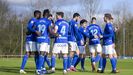 Los futbolistas del Vetusta celebran un gol