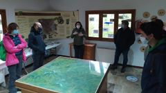 Participantes en el Outono Xeol�xico del geoparque Monta�as do Courel visitaron recientemente el Aula da Natureza de Moreda