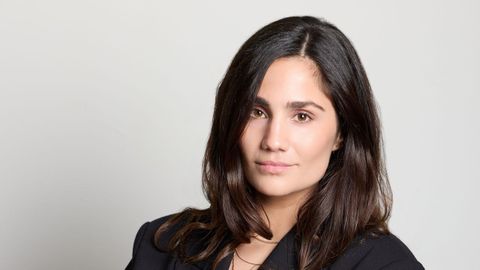 La arousana Gabriela Gonz�lez publica con Destino