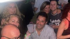 Imagen de archivo de una fiesta en el restaurante A Mares, de Burela, que este fin de semana celebrar� su segundo aniversario