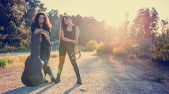 Soul & Roll es un d�o que tiene su base en Ourense y est� formado por Tamara P�rez como vocalista y Miguel Ara�jo a la guitarra
