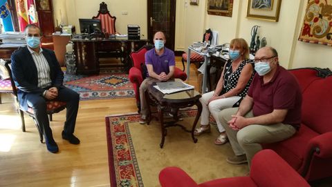 Encuentro entre el alcalde de Ourense, Gonzalo J�come, y la presidenta de la CEO, Marisol N�voa