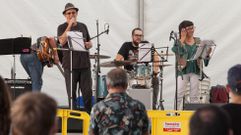 Skintight en la Praza da Soidade