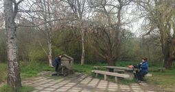 Debra Lawson hizo el trayecto franc�s hace tres a�os y reuni� 57.000 d�lares; con el portugu�s espera alcanzar los 30.000. 