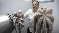 Rafael Gonz�lez, de la pulpeira A Nova Lanchi�a