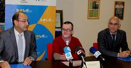 De izquierda a derecha, Delmiro Prieto, Juan Jos� Castrill�n y Jos� Carlos Mill�n Calenti.