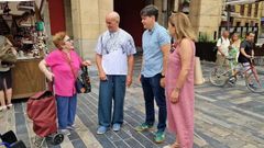 mercado artesano gijon.El consejero de Ciencia, Borja S�nchez, visita el mercado artesano de Gij�n