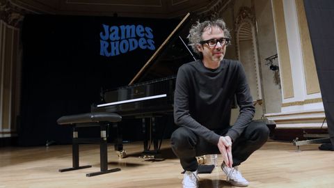 O pianista James Rhodes o pasado ver�n