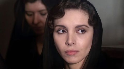 Ana Bel&eacute;n interpreta a una de las cinco hijas de Bernarda Alba