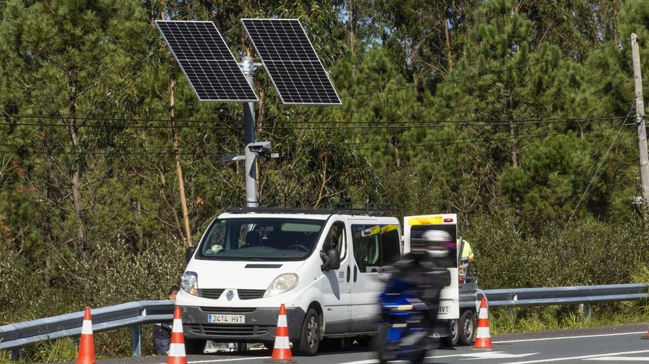 La DGT activa el segundo radar de tramo de la AC-552, en Dumbría