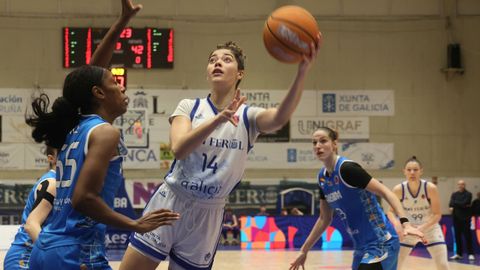 Lay Daniels en A Malata.