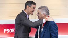 El jefe del Ejecutivo, que no comentó la sugerencia de Trump de expulsar a España de la OTAN, ayer en Ferraz junto al junto al presidente del Comité para América Latina y El Caribe, Miguel Vargas.