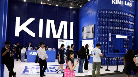 Exposici&oacute;n con el stand promocional de Kimi K3