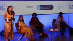 La alcaldesa durante el encuentro de turismo en  Fase A Coru�a , en junio del 2020