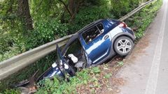 El coche se sali� de la v�a en la zona de A Fervedoira.