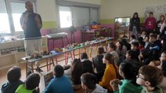 Los alumnos del colegio de Guitiriz pudieron identificar las especies a las que pertenecen las setas que recogieron ellos mismos