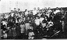 Alumnos de la escuela de Sardi�eiro con su maestra Carmen D�az, d�cada de los a�os 20 del siglo XX.