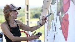 La artista urbana Lula Goce inaugura una exposici�n en Dupla en la que cambia el mural por el lienzo