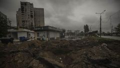  Destrucci�n en un barrio residencial en la regi�n de J�rkov