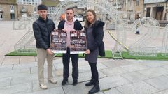 Javi Antelo, David N��ez y Laura V�zquez, integrantes de las asociaciones Adolfo Enr�quez y Ansemil Fest que organizan la Noite de Reis de Celanova.