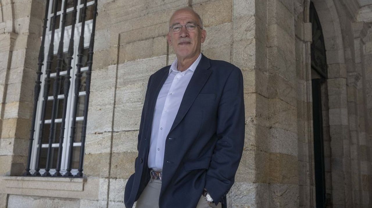 El PSOE de Santiago demanda «consensos» para revertir el descenso de la actividad turística